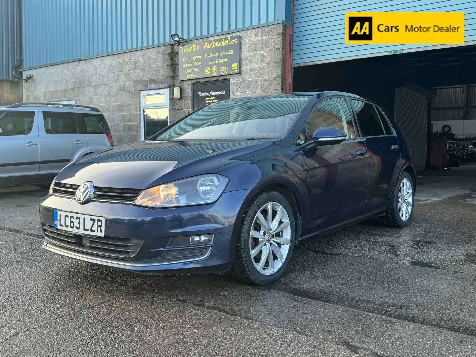 Volkswagen Golf 2.0 TDI BlueMotion Tech GT Hatchback 5dr Diesel Manual Euro 5 (s/s) (150 ps)