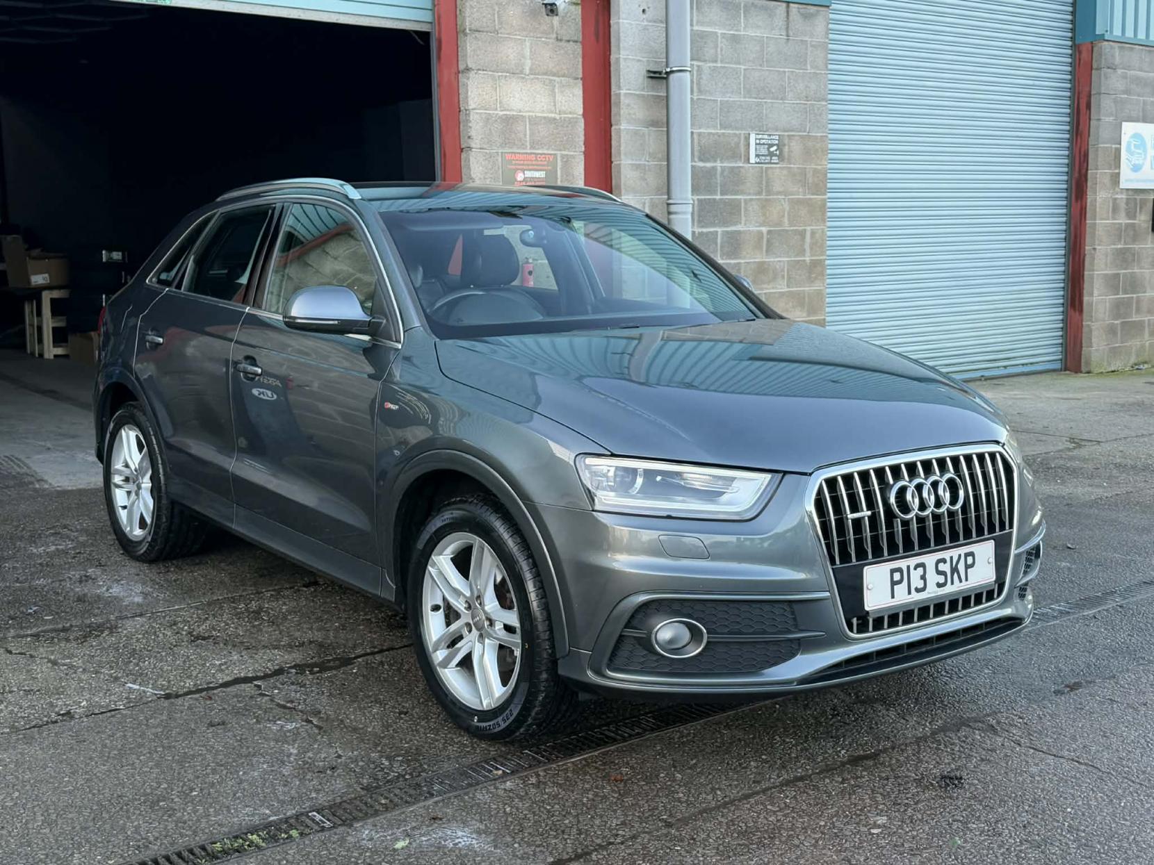 Audi Q3 2.0 TDI S line SUV 5dr Diesel Manual quattro Euro 5 (s/s) (140 ps)