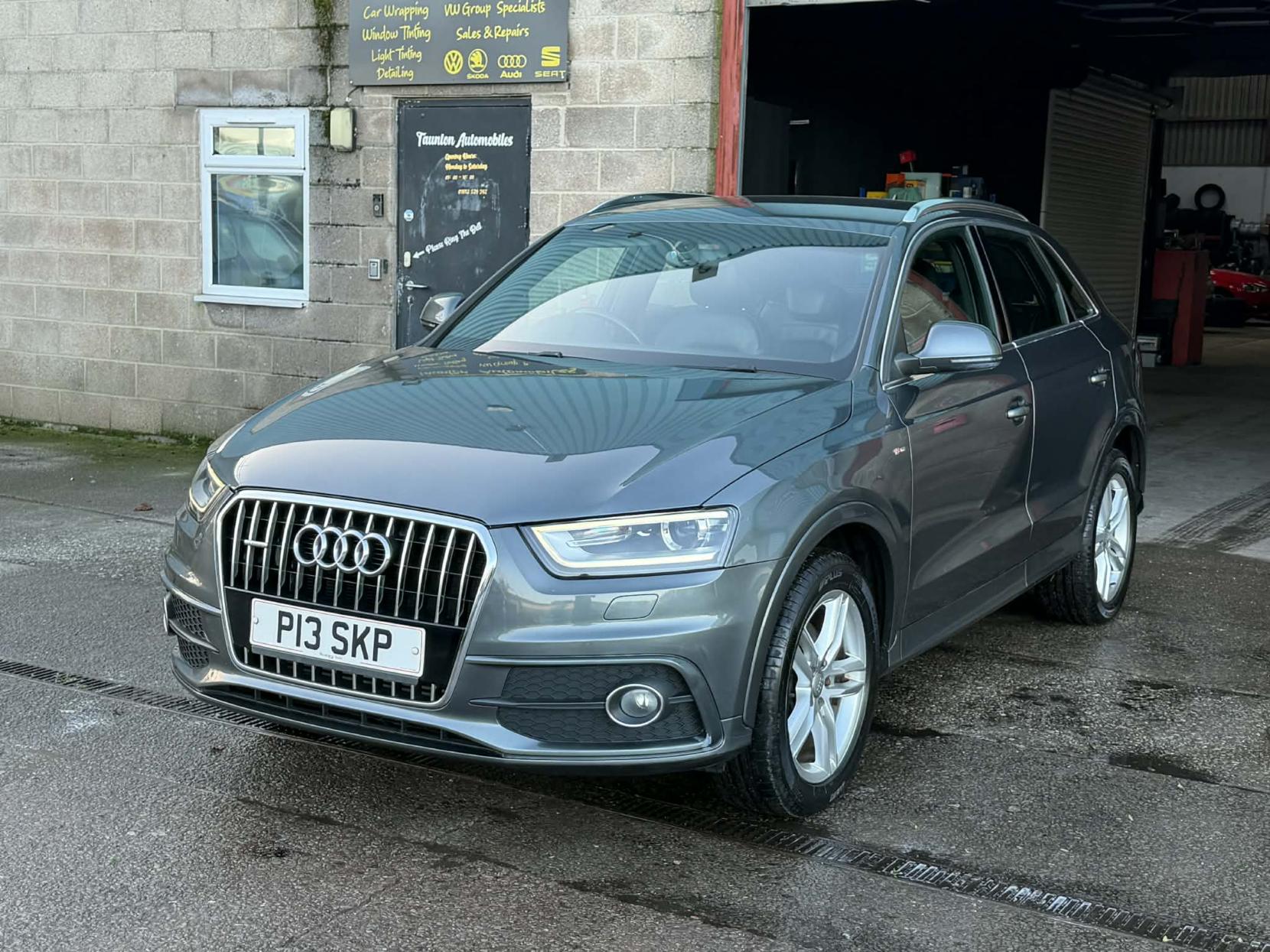 Audi Q3 2.0 TDI S line SUV 5dr Diesel Manual quattro Euro 5 (s/s) (140 ps)