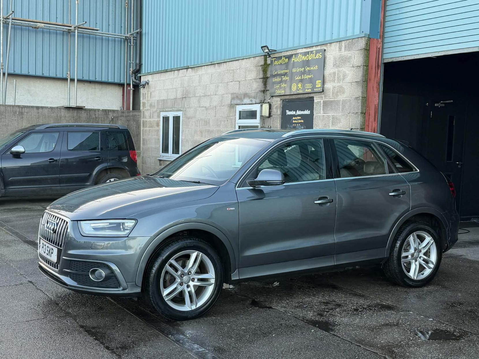 Audi Q3 2.0 TDI S line SUV 5dr Diesel Manual quattro Euro 5 (s/s) (140 ps)