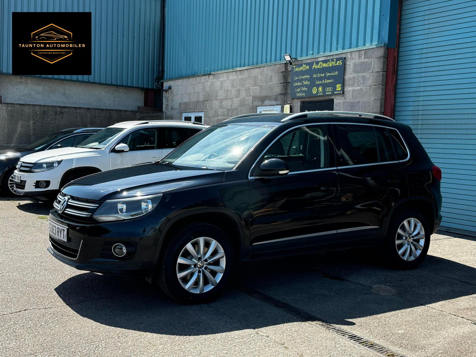 Volkswagen Tiguan 2.0 TDI BlueMotion Tech Match SUV 5dr Diesel Manual 4WD Euro 5 (s/s) (140 ps)