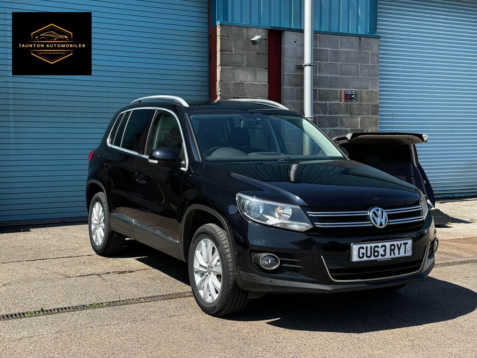 Volkswagen Tiguan 2.0 TDI BlueMotion Tech Match SUV 5dr Diesel Manual 4WD Euro 5 (s/s) (140 ps)