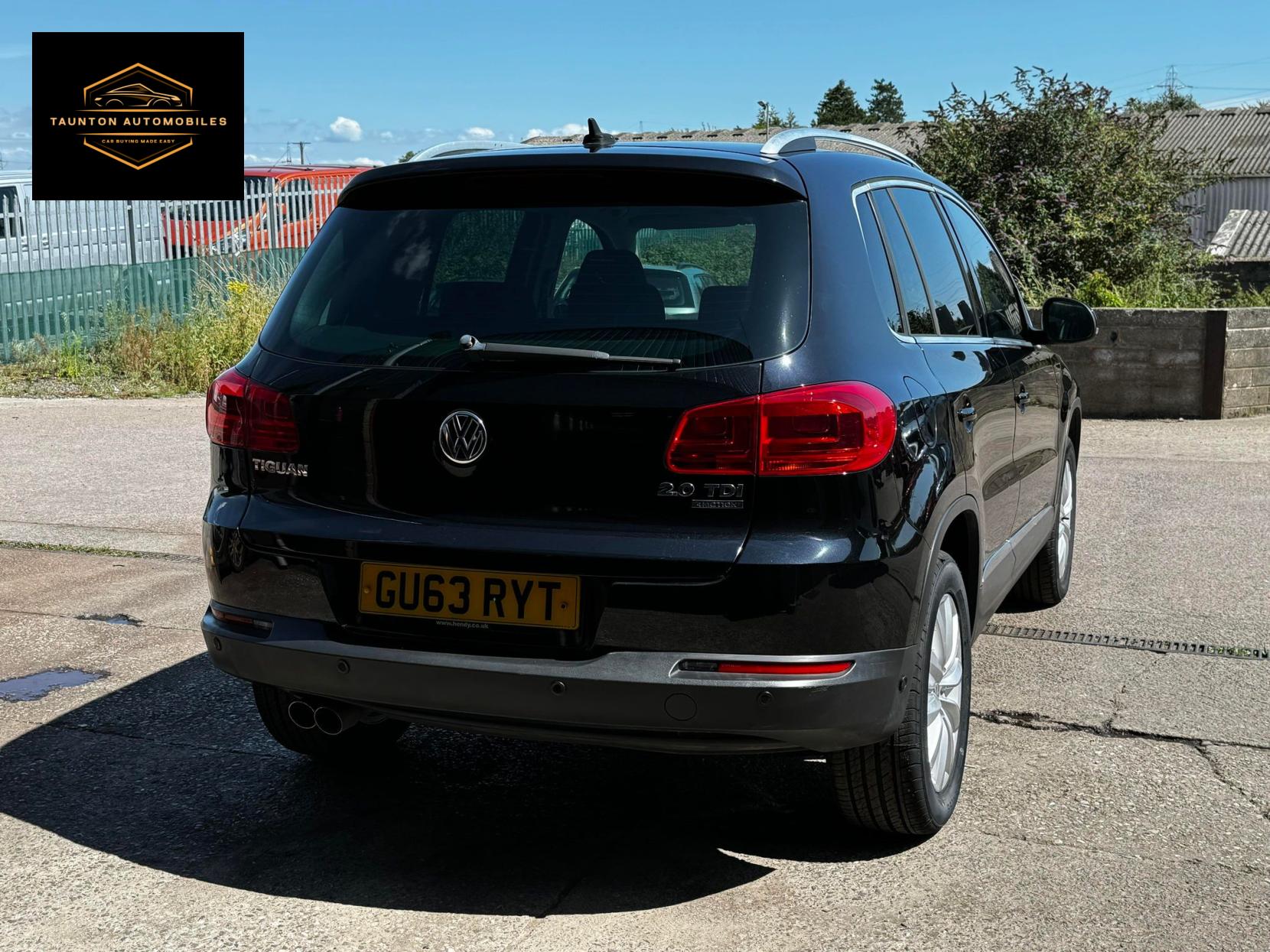 Volkswagen Tiguan 2.0 TDI BlueMotion Tech Match SUV 5dr Diesel Manual 4WD Euro 5 (s/s) (140 ps)