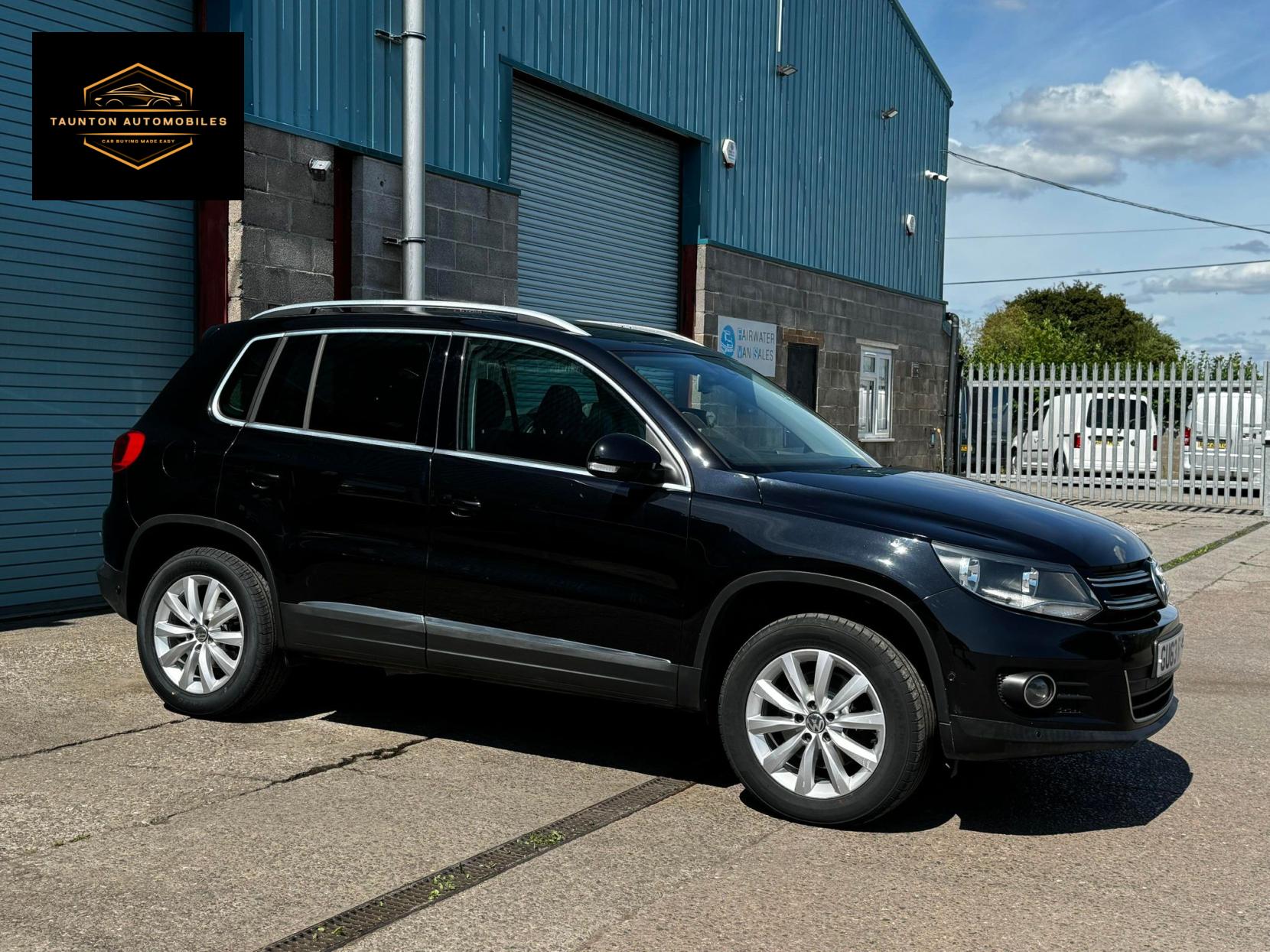 Volkswagen Tiguan 2.0 TDI BlueMotion Tech Match SUV 5dr Diesel Manual 4WD Euro 5 (s/s) (140 ps)