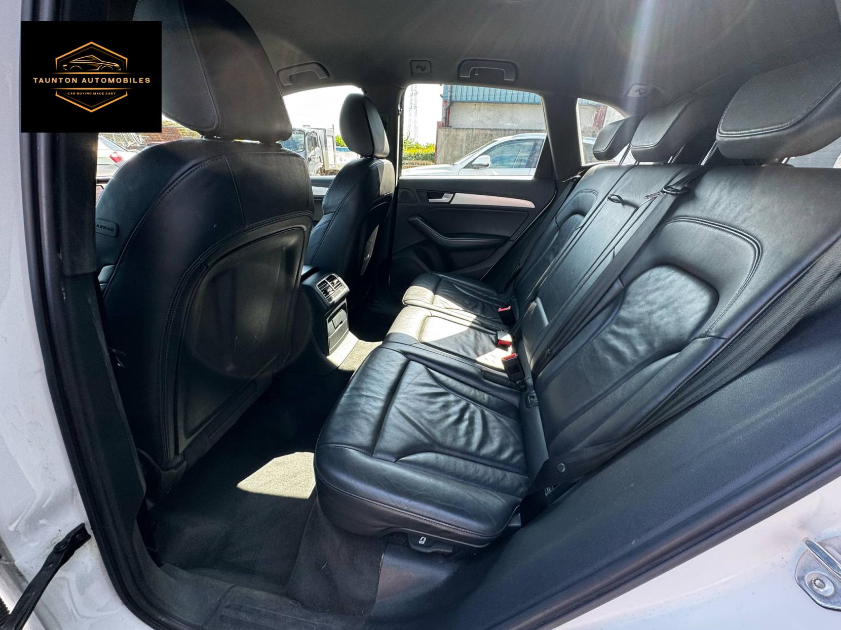 Audi Q5 2.0 TDI S line SUV 5dr Diesel Manual quattro Euro 5 (s/s) (143 ps)