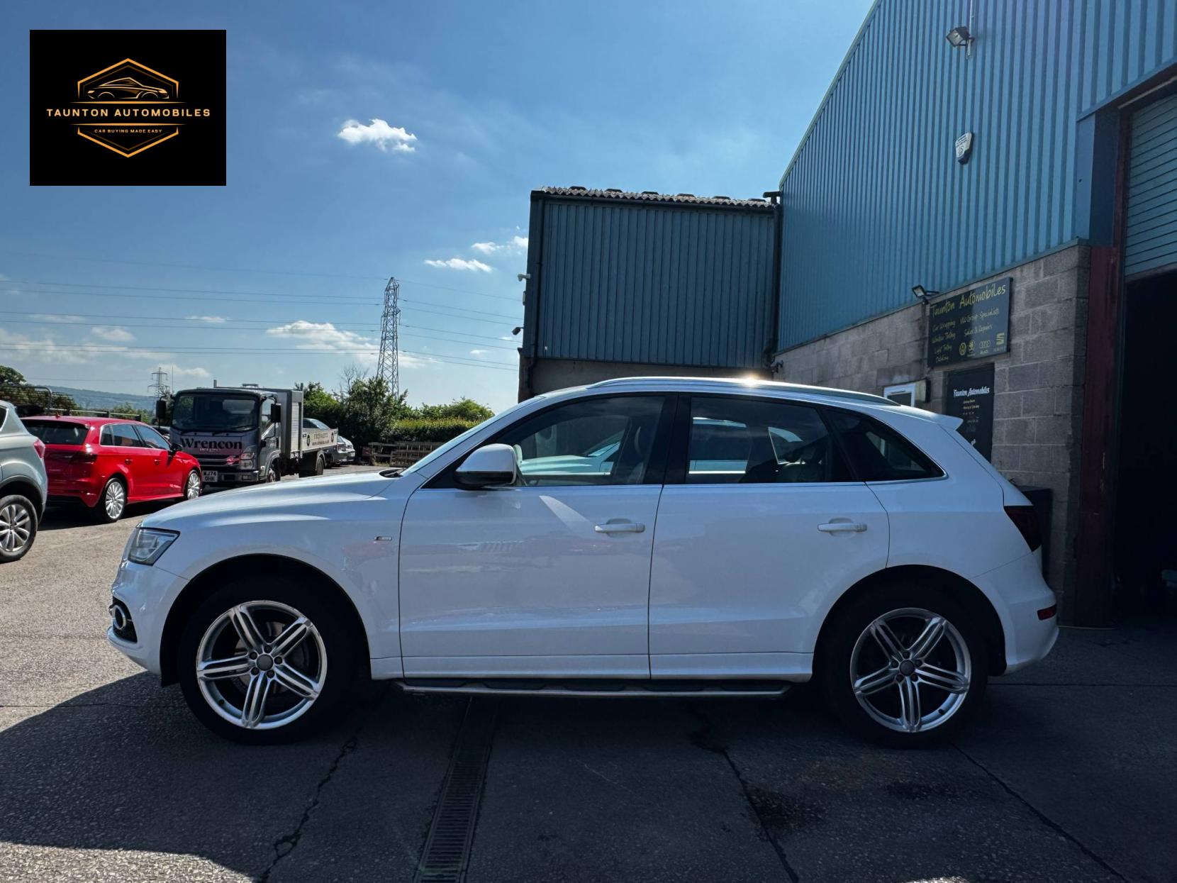 Audi Q5 2.0 TDI S line SUV 5dr Diesel Manual quattro Euro 5 (s/s) (143 ps)