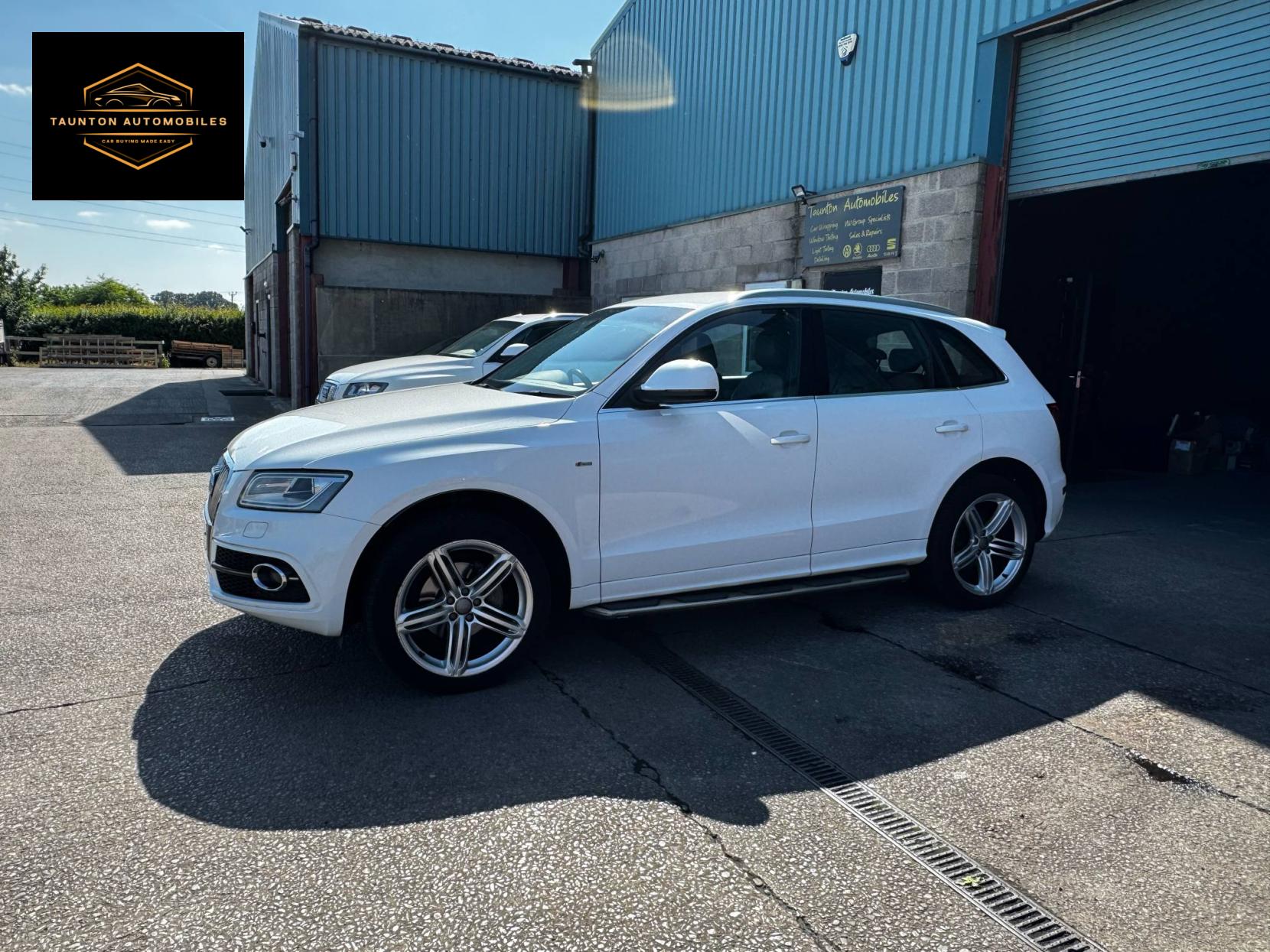 Audi Q5 2.0 TDI S line SUV 5dr Diesel Manual quattro Euro 5 (s/s) (143 ps)