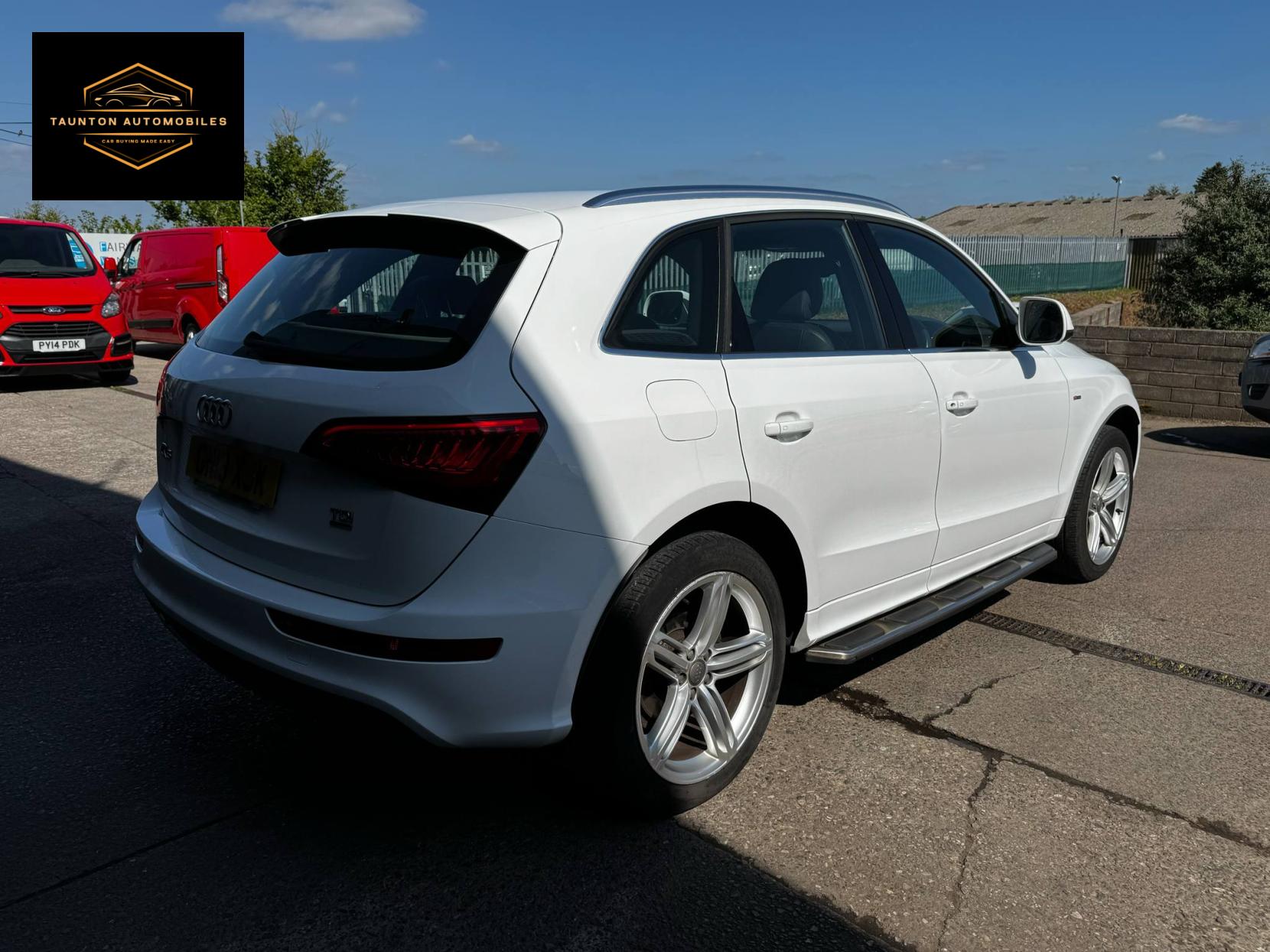 Audi Q5 2.0 TDI S line SUV 5dr Diesel Manual quattro Euro 5 (s/s) (143 ps)