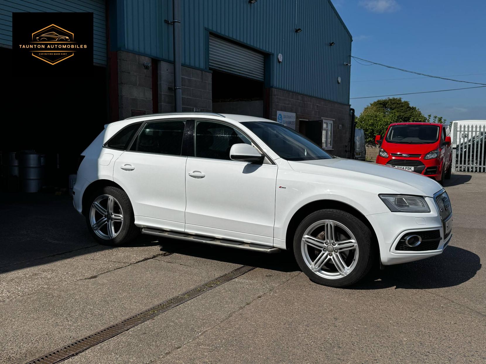 Audi Q5 2.0 TDI S line SUV 5dr Diesel Manual quattro Euro 5 (s/s) (143 ps)