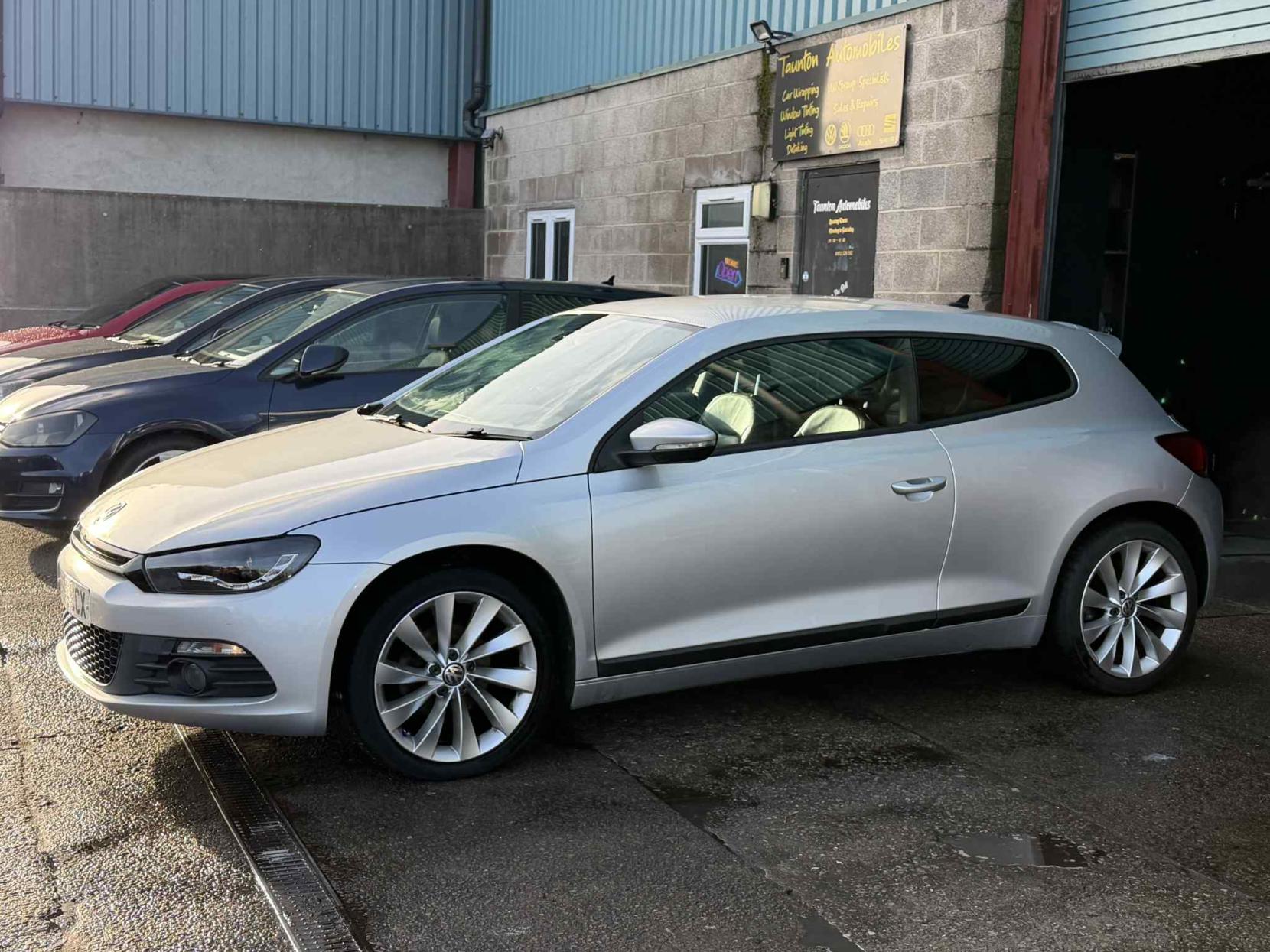 Volkswagen Scirocco 2.0 TDI BlueMotion Tech Hatchback 3dr Diesel DSG Euro 5 (s/s) (Nav) (140 ps)