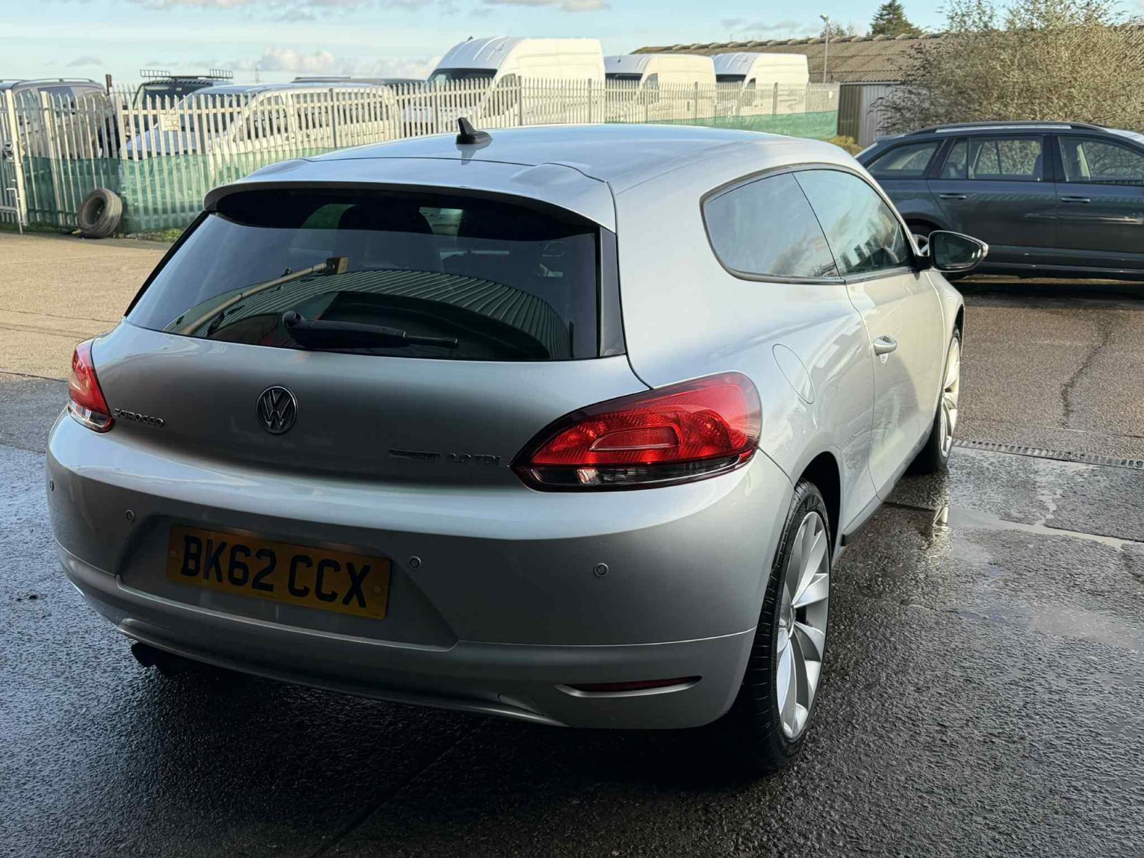 Volkswagen Scirocco 2.0 TDI BlueMotion Tech Hatchback 3dr Diesel DSG Euro 5 (s/s) (Nav) (140 ps)