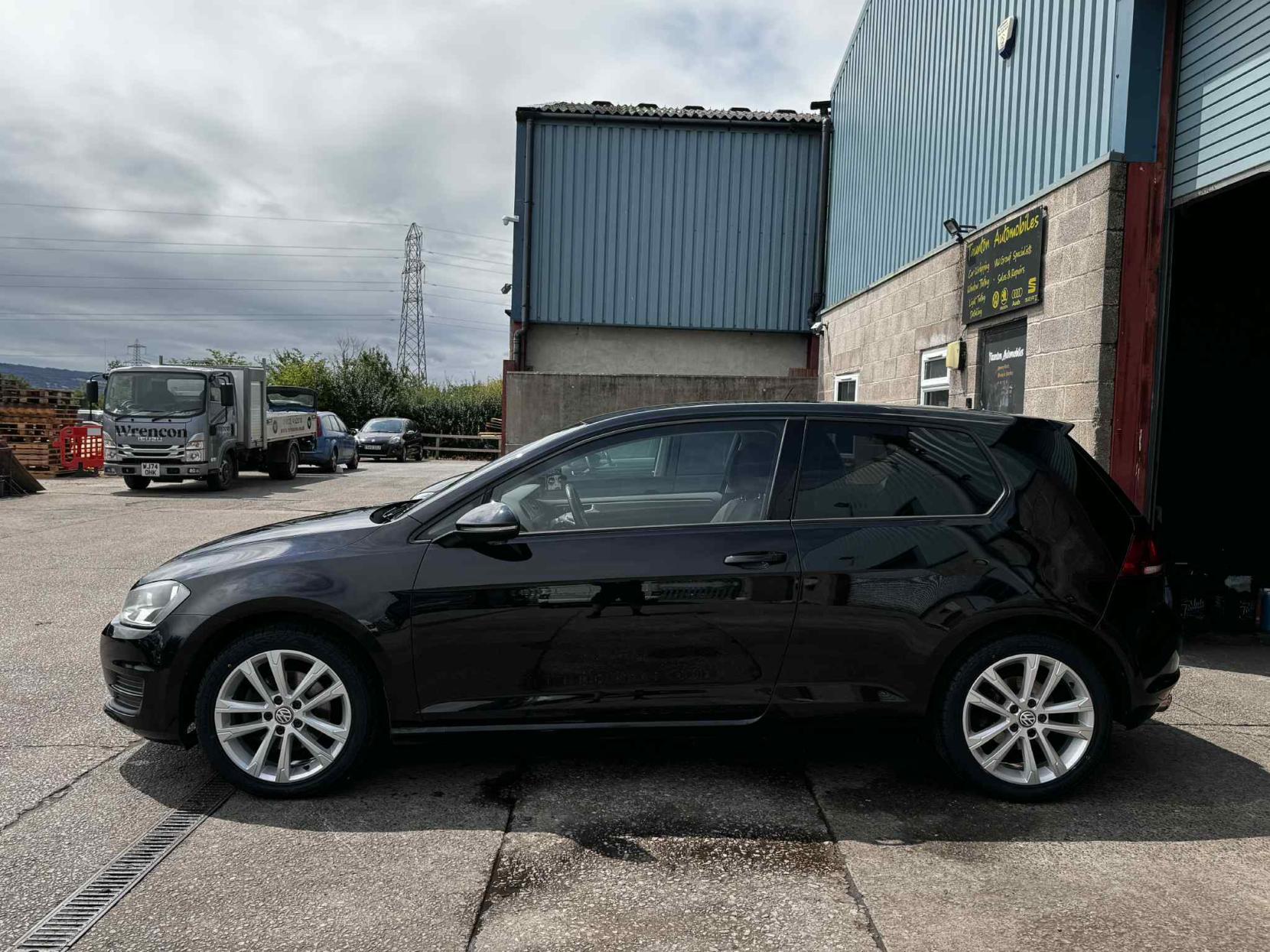 Volkswagen Golf 2.0 TDI BlueMotion Tech SE Hatchback 3dr Diesel Manual Euro 5 (s/s) (150 ps)