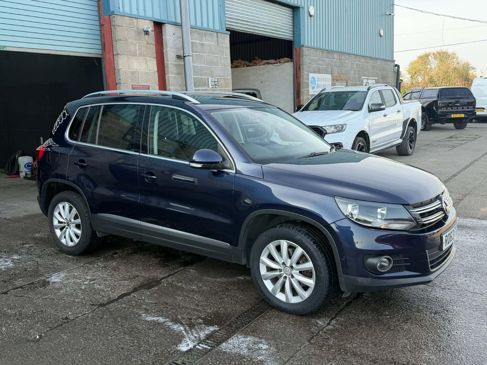 Volkswagen Tiguan 2.0 TDI BlueMotion Tech Match SUV 5dr Diesel DSG 4WD Euro 5 (s/s) (140 ps)