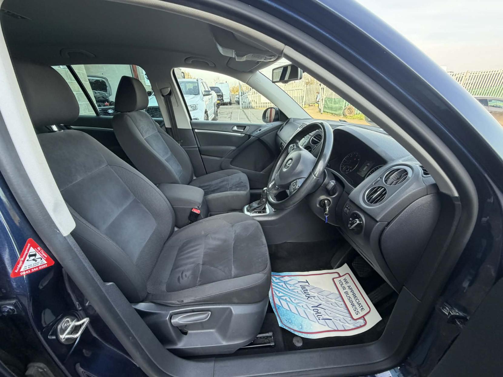 Volkswagen Tiguan 2.0 TDI BlueMotion Tech Match SUV 5dr Diesel DSG 4WD Euro 5 (s/s) (140 ps)