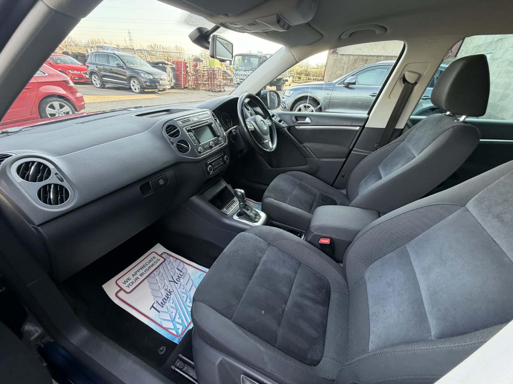 Volkswagen Tiguan 2.0 TDI BlueMotion Tech Match SUV 5dr Diesel DSG 4WD Euro 5 (s/s) (140 ps)