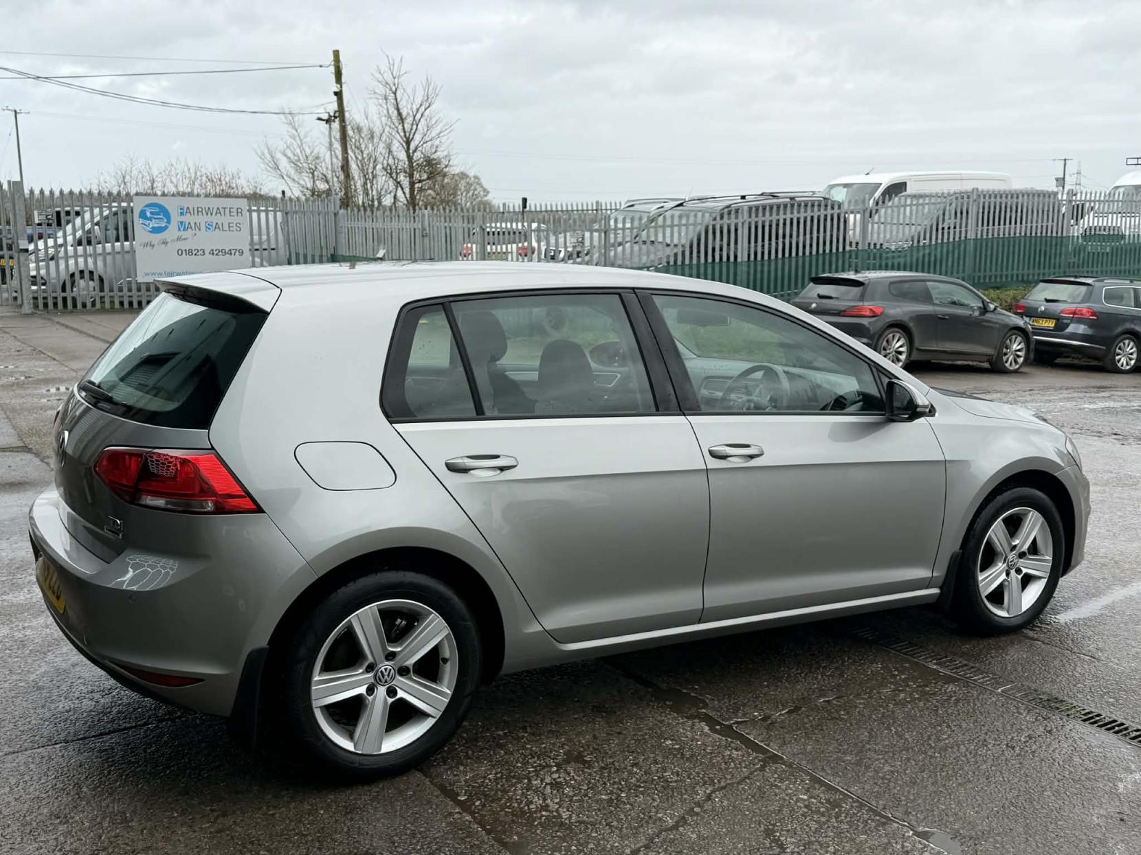 Volkswagen Golf 1.6 TDI BlueMotion Tech Match Hatchback 5dr Diesel Manual Euro 5 (s/s) (105 ps)