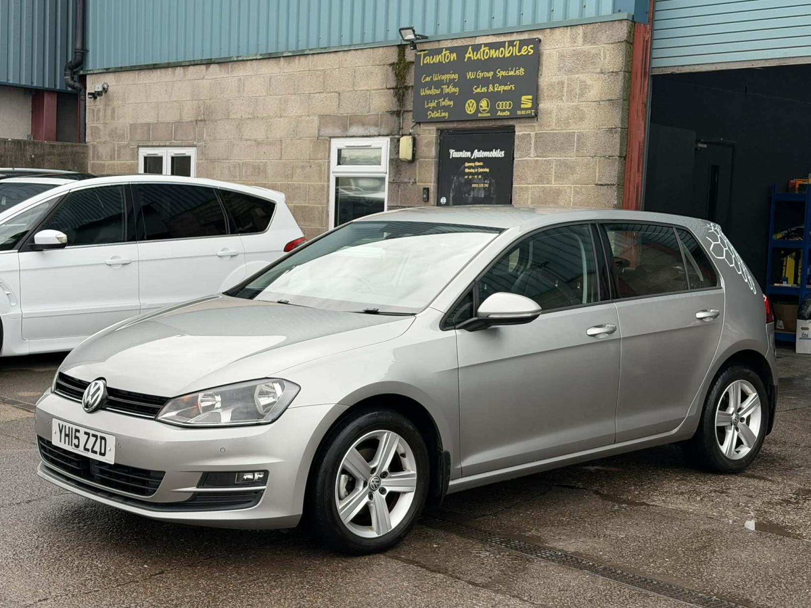 Volkswagen Golf 1.6 TDI BlueMotion Tech Match Hatchback 5dr Diesel Manual Euro 5 (s/s) (105 ps)