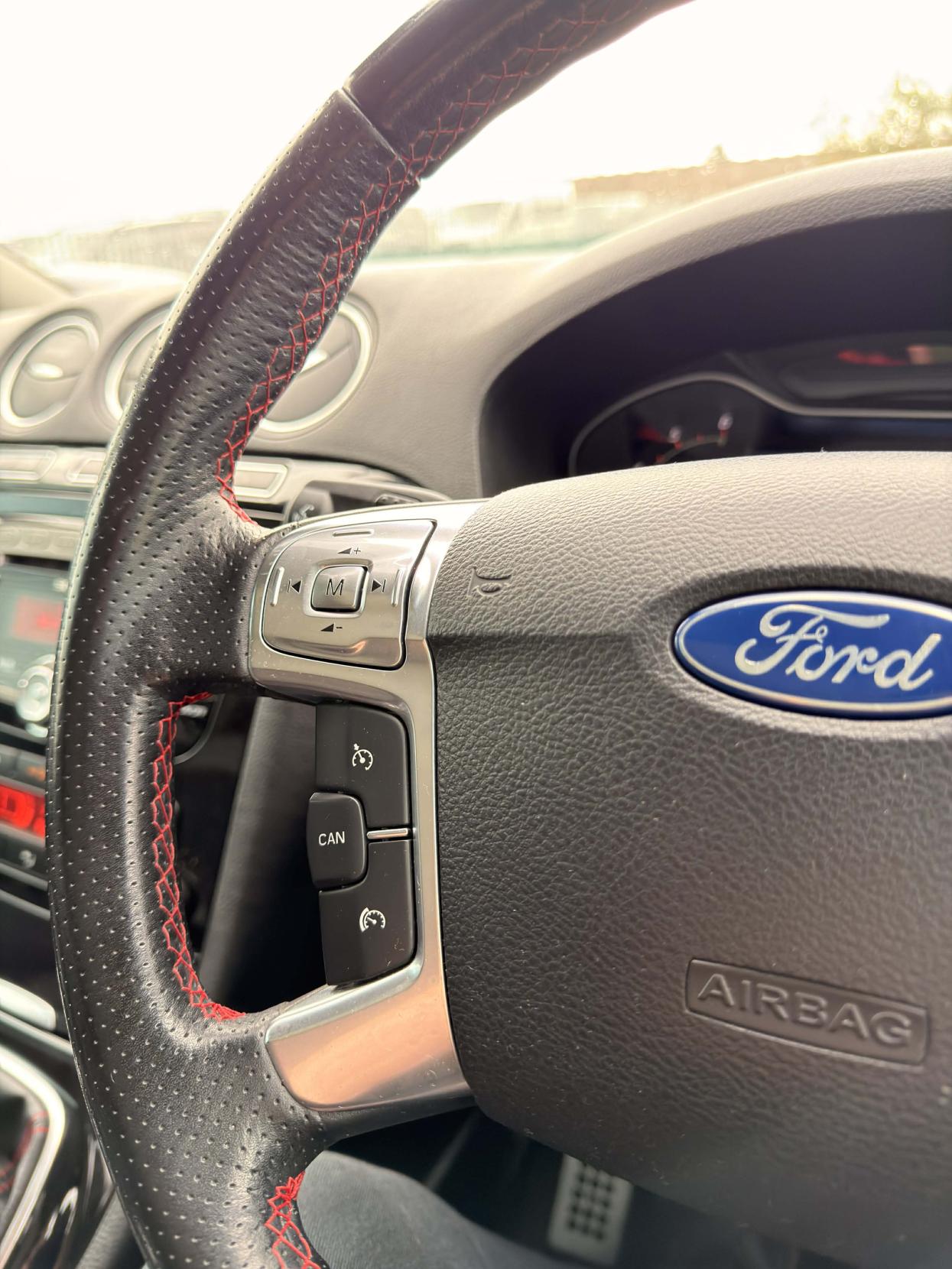 Ford S-Max 2.2 TDCi Titanium X Sport MPV 5dr Diesel Manual Euro 5 (200 ps)