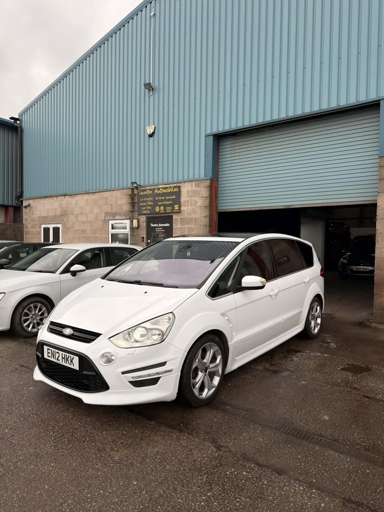 Ford S-Max 2.2 TDCi Titanium X Sport MPV 5dr Diesel Manual Euro 5 (200 ps)