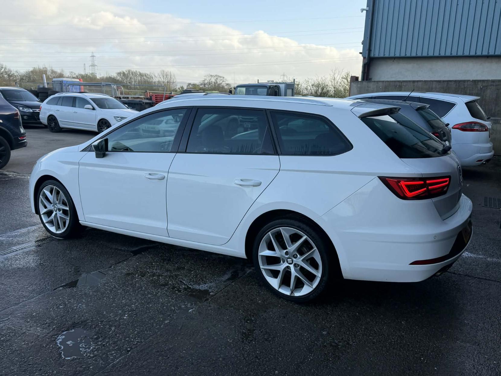 SEAT Leon 2.0 TDI FR Technology ST 5dr Diesel Manual Euro 6 (s/s) (150 ps)