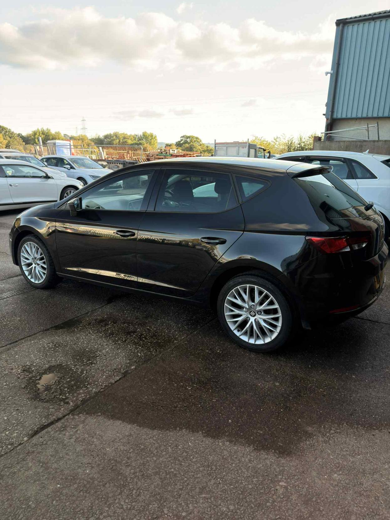 SEAT Leon 1.2 TSI SE Dynamic Technology Hatchback 5dr Petrol Manual Euro 6 (s/s) (110 ps)