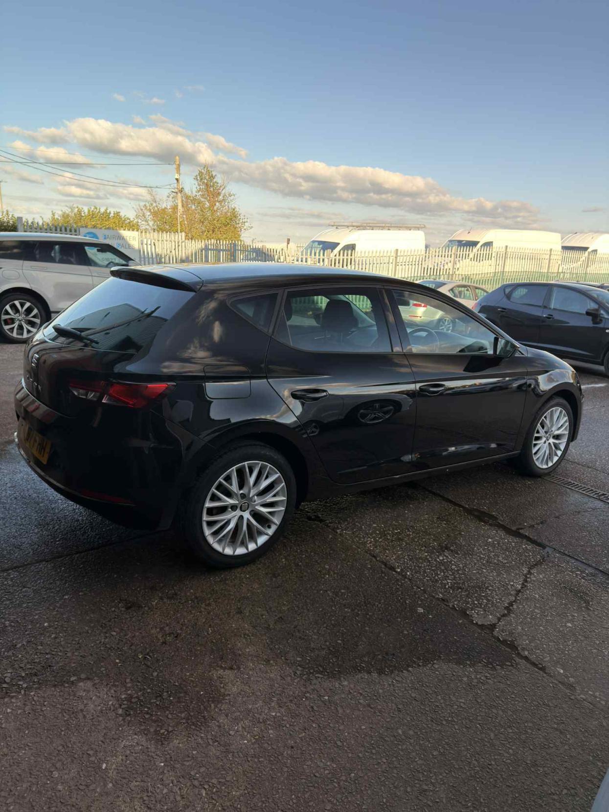 SEAT Leon 1.2 TSI SE Dynamic Technology Hatchback 5dr Petrol Manual Euro 6 (s/s) (110 ps)