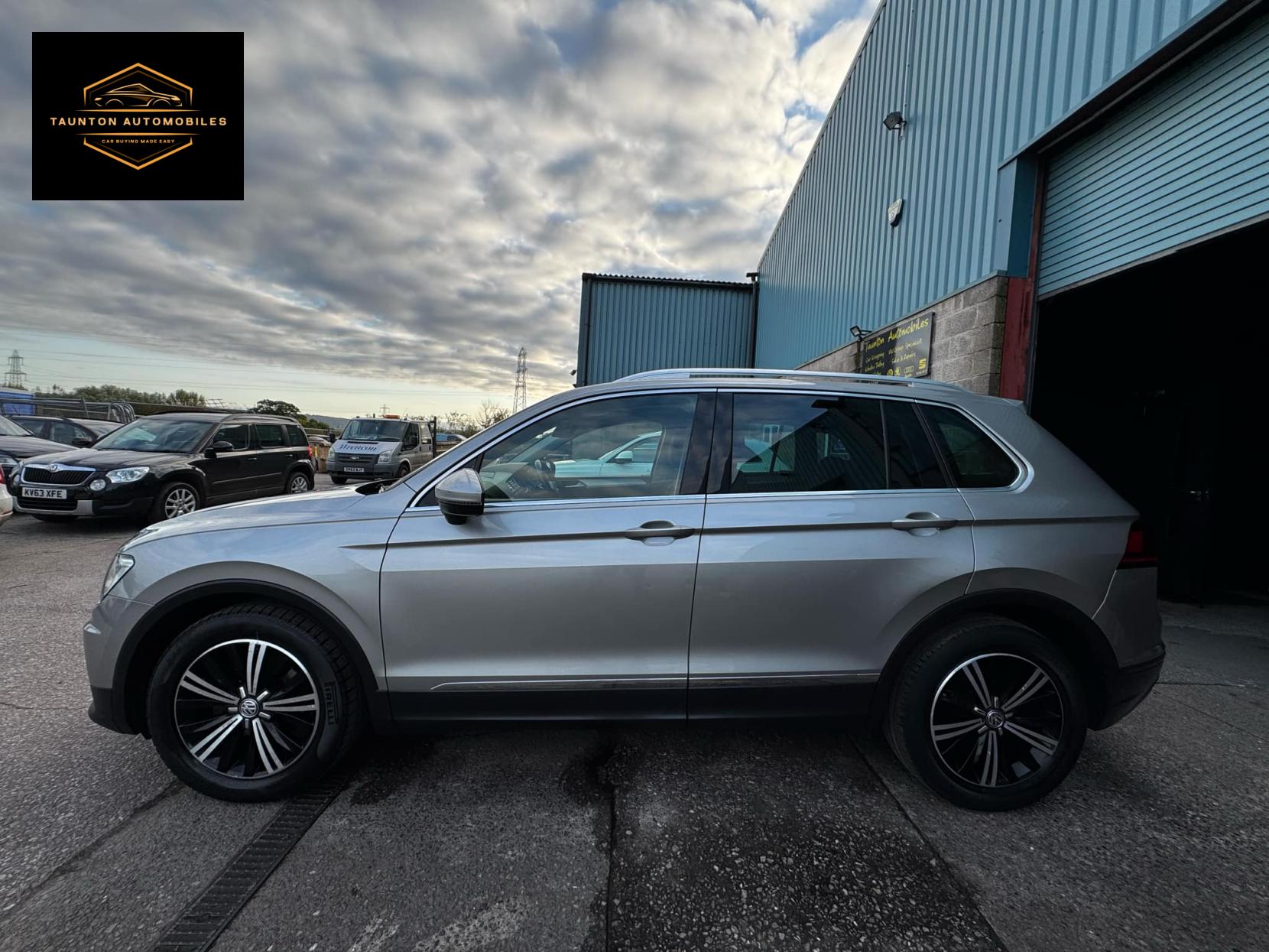 Volkswagen Tiguan 2.0 TDI BlueMotion Tech SE Navigation SUV 5dr Diesel Manual Euro 6 (s/s) (150 ps)