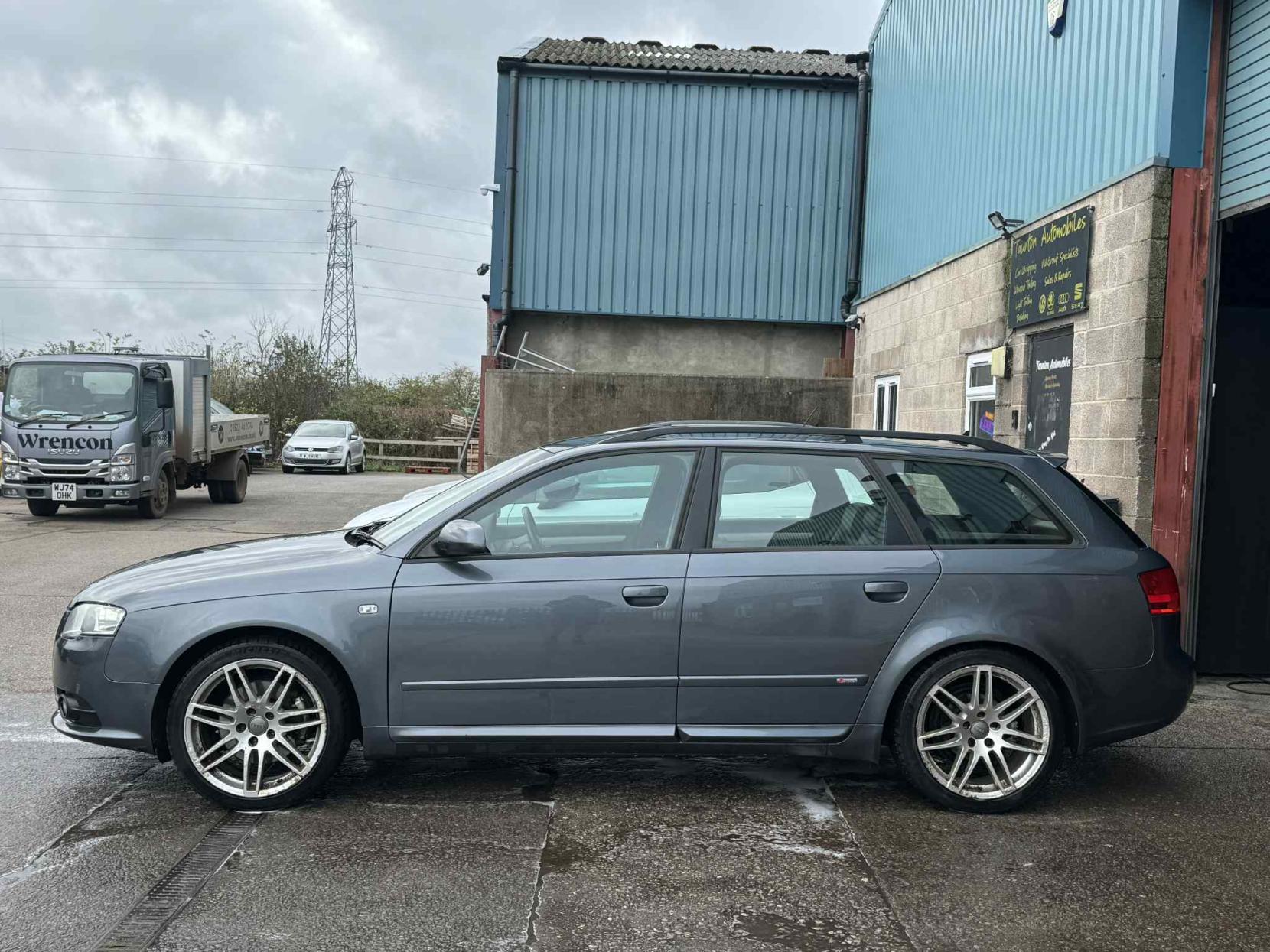 Audi A4 Avant 2.0 TD S line Special Edition Estate 5dr Diesel Manual quattro (179 g/km, 168 bhp)