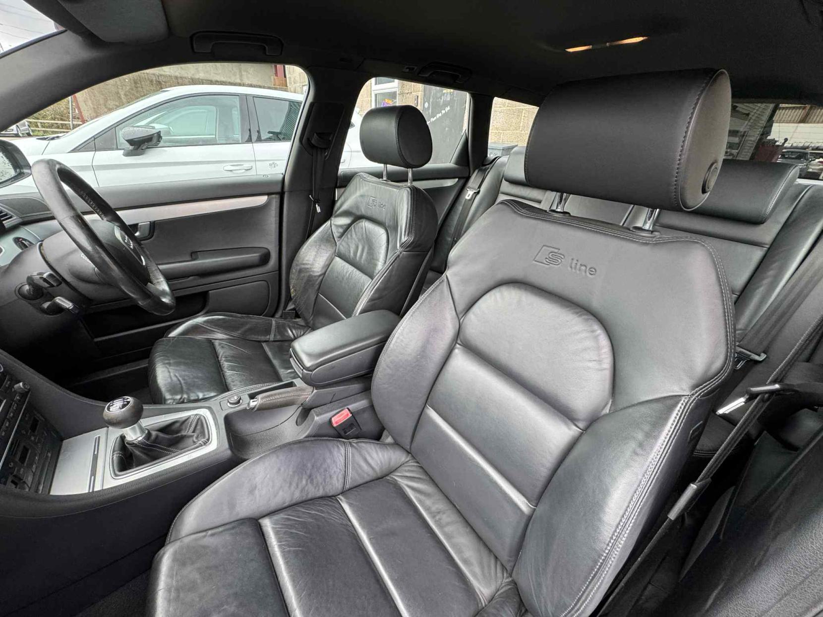 Audi A4 Avant 2.0 TD S line Special Edition Estate 5dr Diesel Manual quattro (179 g/km, 168 bhp)