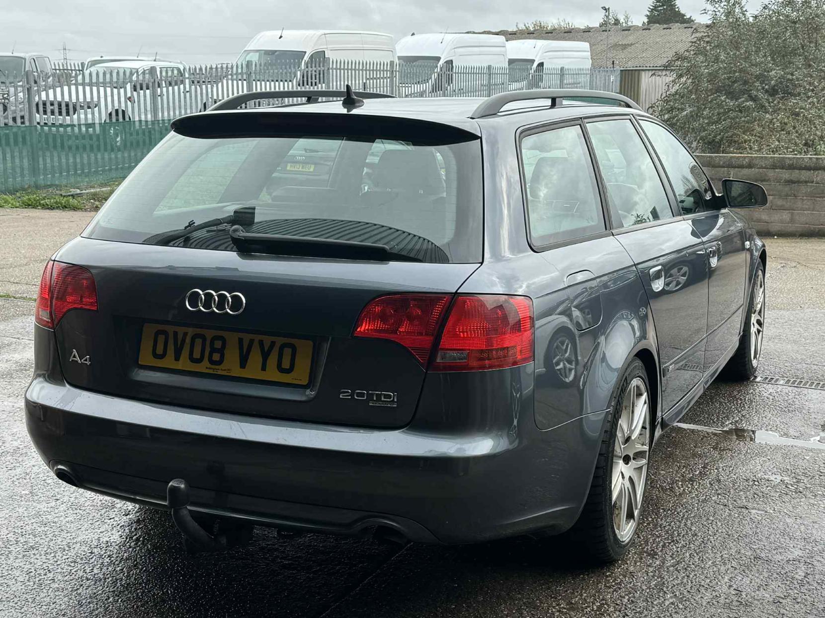 Audi A4 Avant 2.0 TD S line Special Edition Estate 5dr Diesel Manual quattro (179 g/km, 168 bhp)