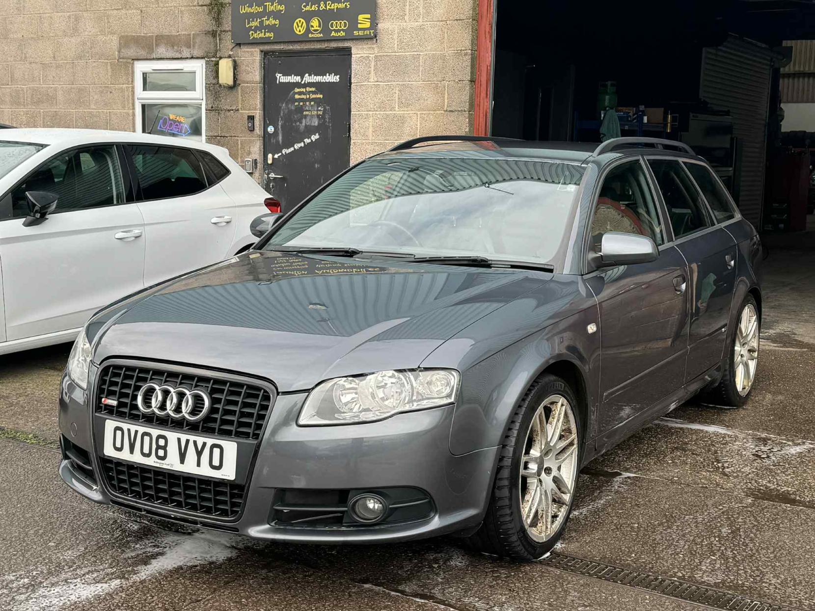Audi A4 Avant 2.0 TD S line Special Edition Estate 5dr Diesel Manual quattro (179 g/km, 168 bhp)