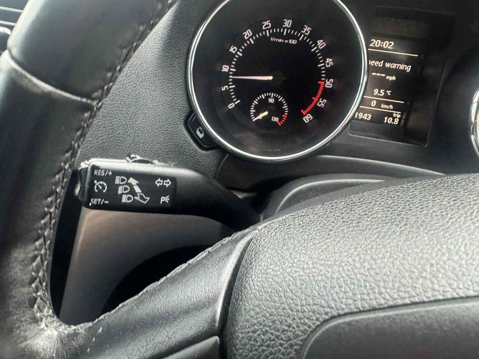 Skoda Yeti 2.0 TDI Elegance SUV 5dr Diesel Manual 4WD Euro 5 (110 ps)