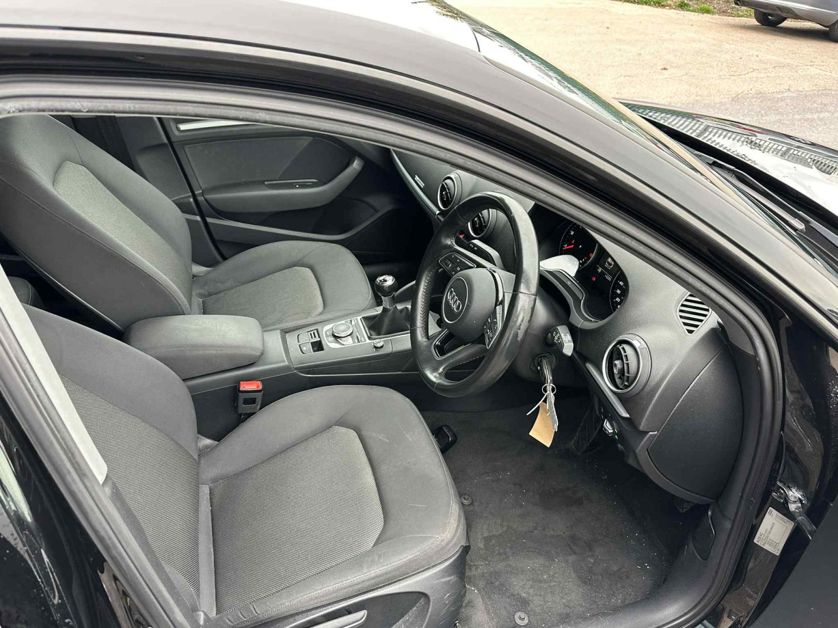 Audi A3 1.6 TDI SE Technik Sportback 5dr Diesel Manual Euro 6 (s/s) (110 ps)