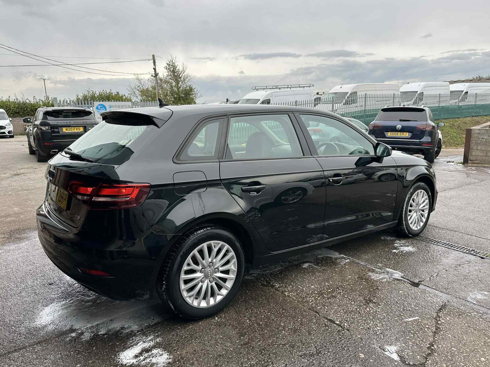 Audi A3 1.6 TDI SE Technik Sportback 5dr Diesel Manual Euro 6 (s/s) (110 ps)