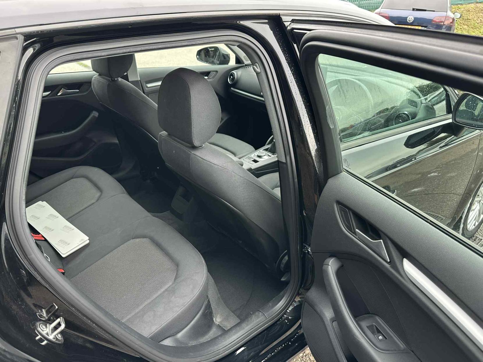 Audi A3 1.6 TDI SE Technik Sportback 5dr Diesel Manual Euro 6 (s/s) (110 ps)