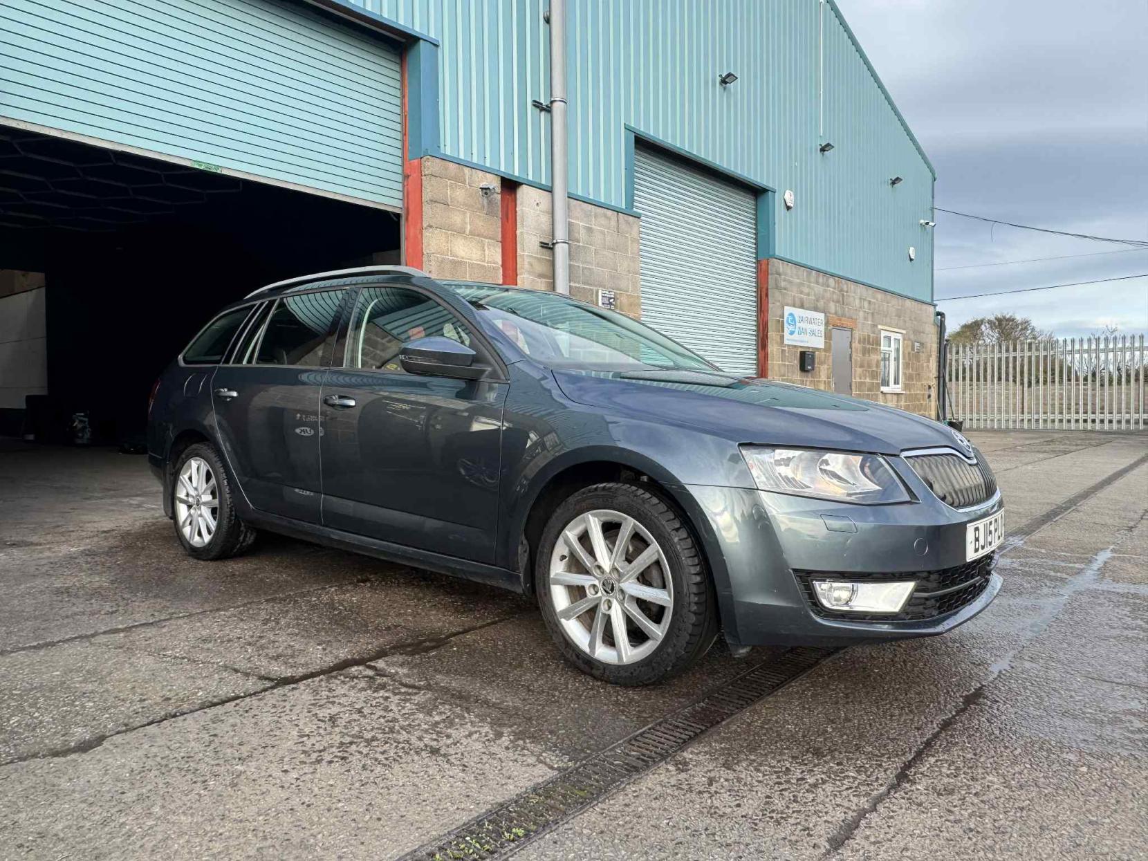 Skoda Octavia 1.4 TSI Elegance Estate 5dr Petrol DSG Euro 5 (s/s) (140 ps)