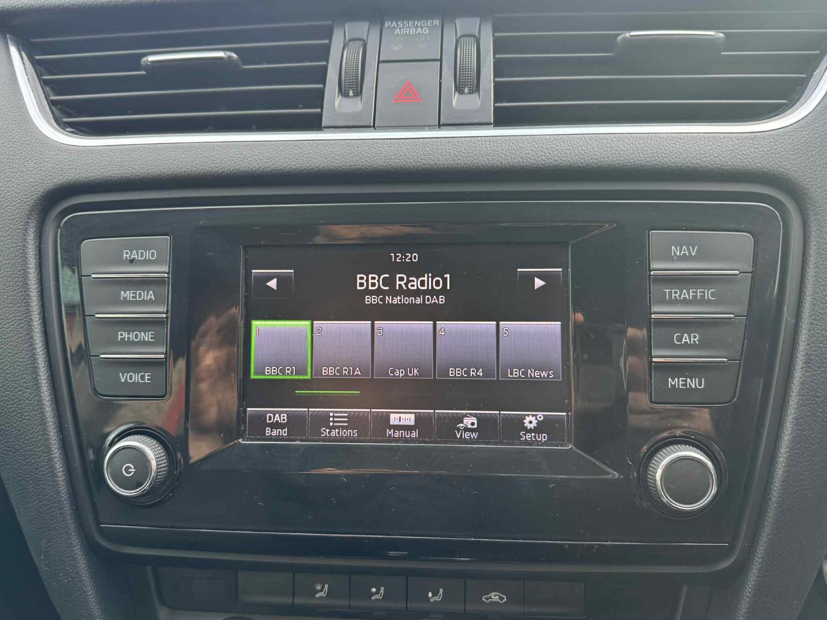 Skoda Octavia 1.4 TSI Elegance Estate 5dr Petrol DSG Euro 5 (s/s) (140 ps)