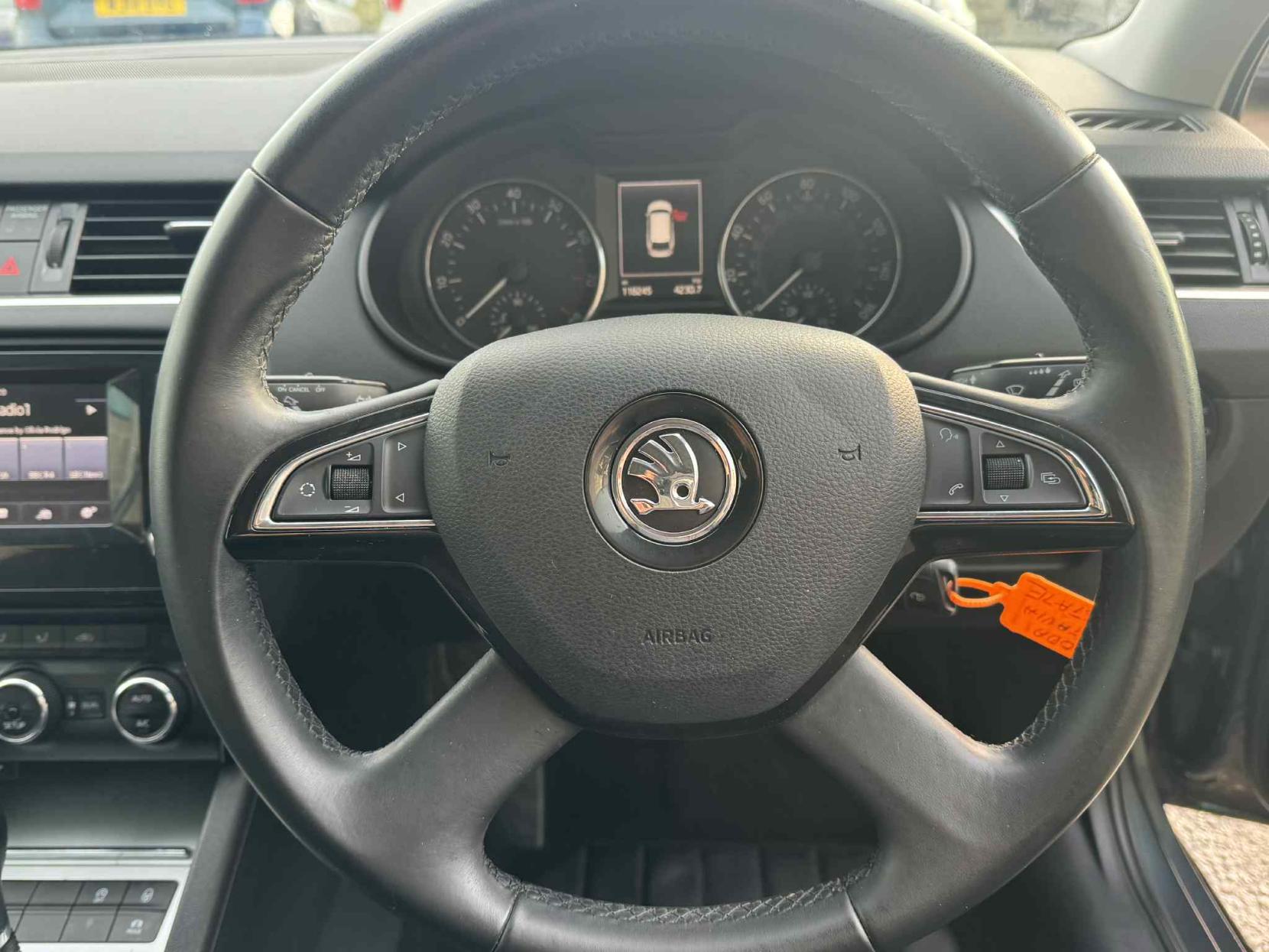 Skoda Octavia 1.4 TSI Elegance Estate 5dr Petrol DSG Euro 5 (s/s) (140 ps)