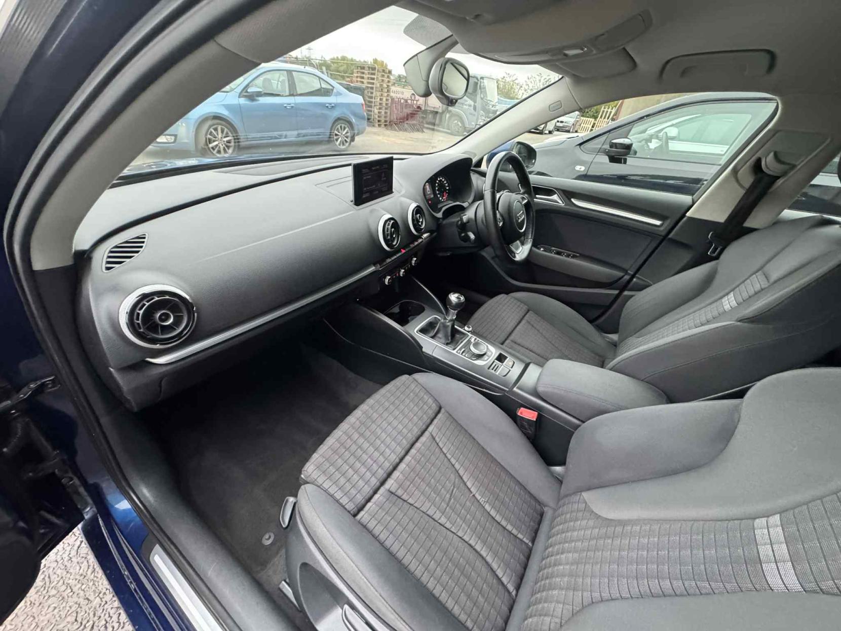 Audi A3 1.6 TDI Sport Sportback 5dr Diesel Manual Euro 5 (s/s) (105 ps)