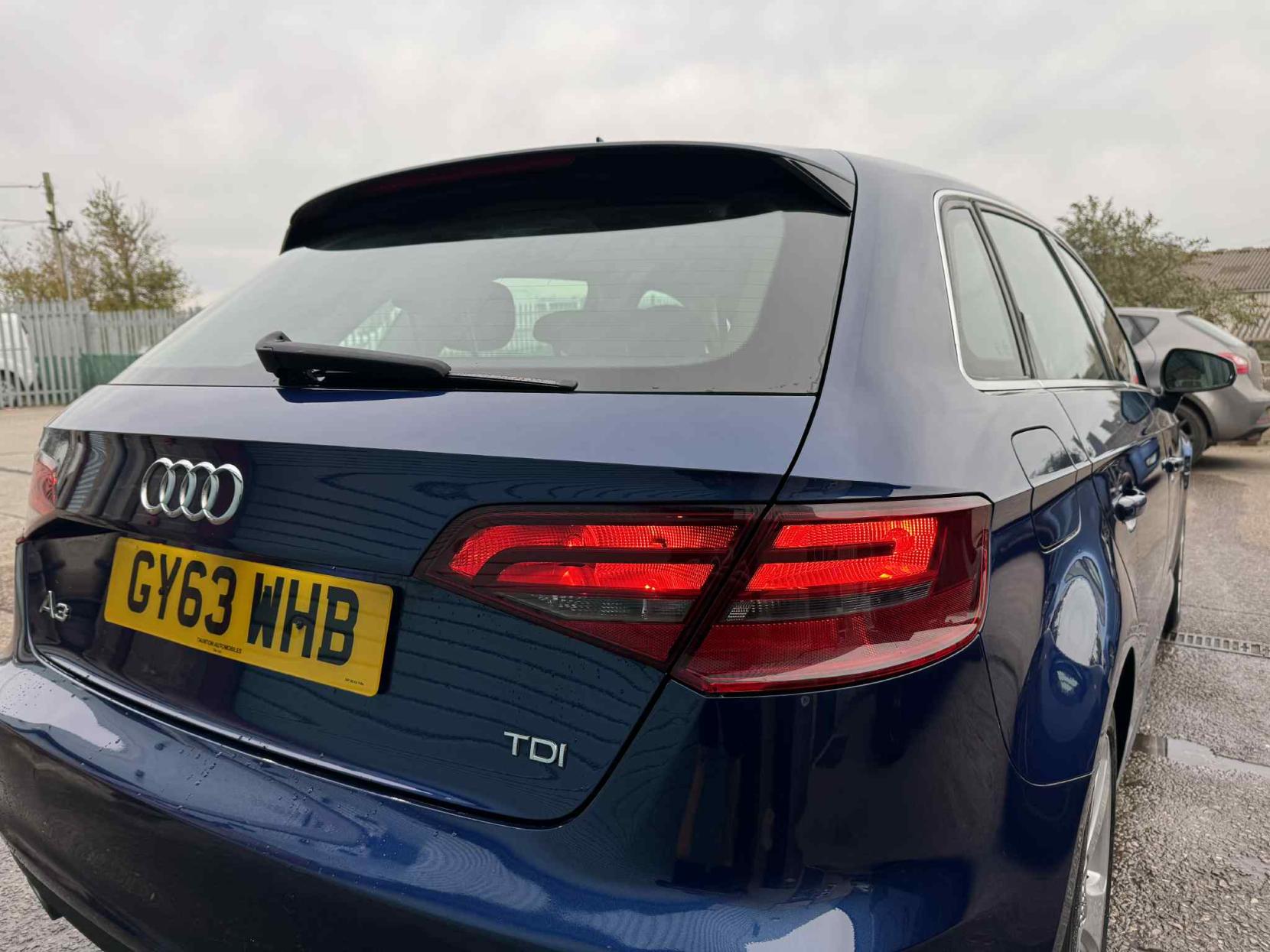 Audi A3 1.6 TDI Sport Sportback 5dr Diesel Manual Euro 5 (s/s) (105 ps)