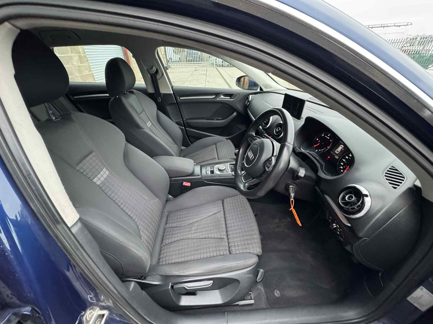 Audi A3 1.6 TDI Sport Sportback 5dr Diesel Manual Euro 5 (s/s) (105 ps)