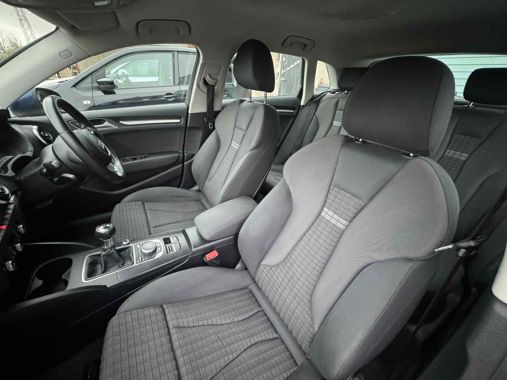Audi A3 1.6 TDI Sport Sportback 5dr Diesel Manual Euro 5 (s/s) (105 ps)