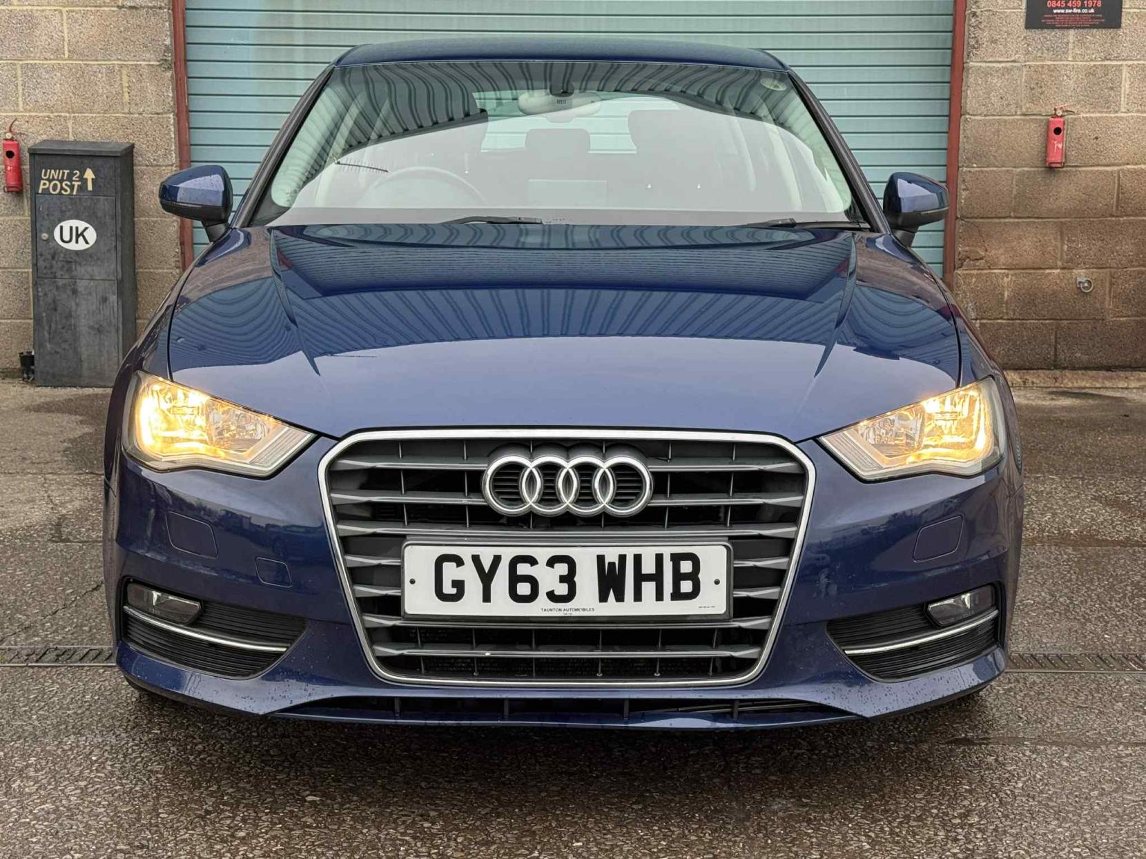 Audi A3 1.6 TDI Sport Sportback 5dr Diesel Manual Euro 5 (s/s) (105 ps)