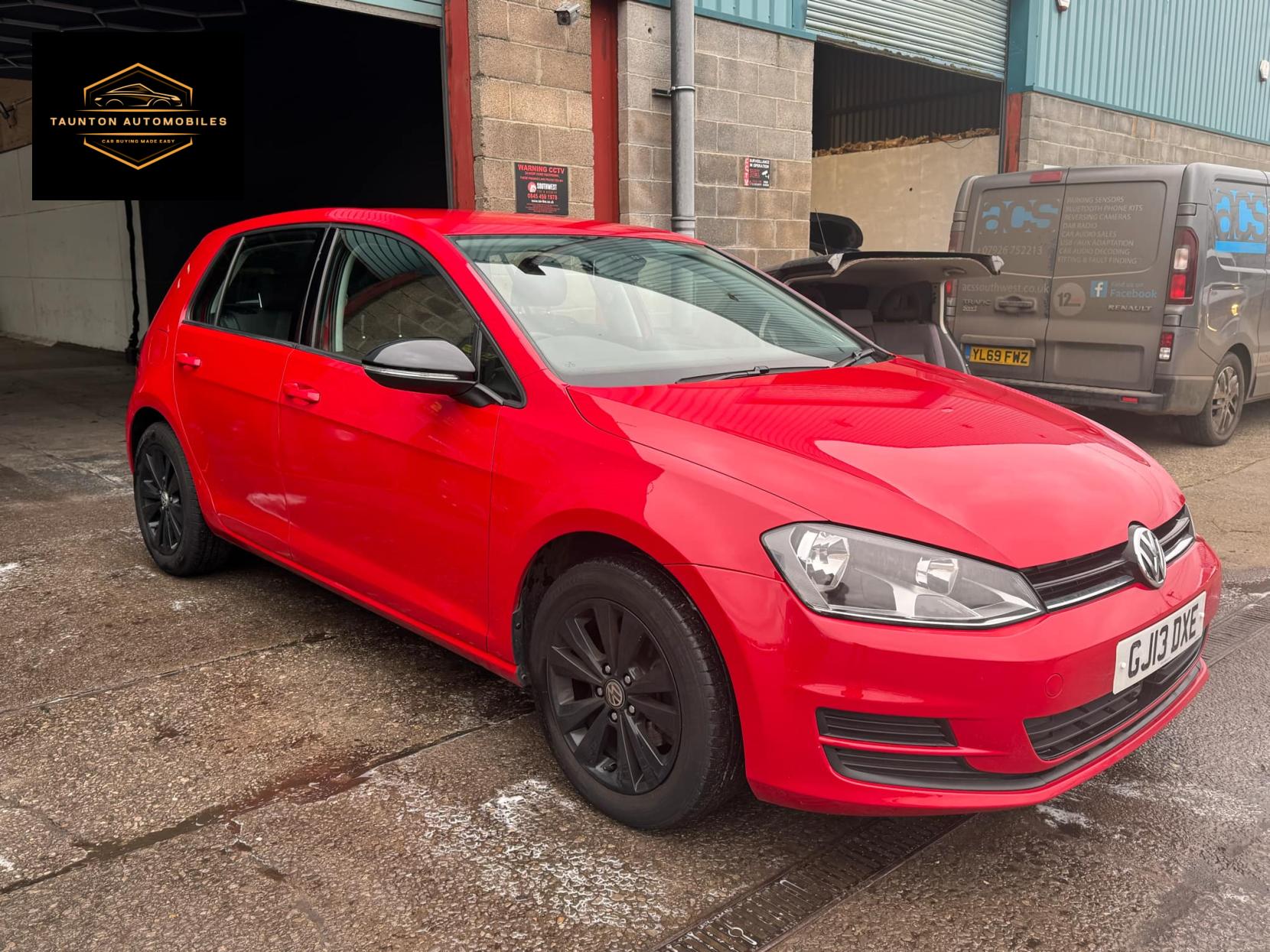 Volkswagen Golf 2.0 TDI BlueMotion Tech SE Hatchback 5dr Diesel DSG Euro 5 (s/s) (150 ps)