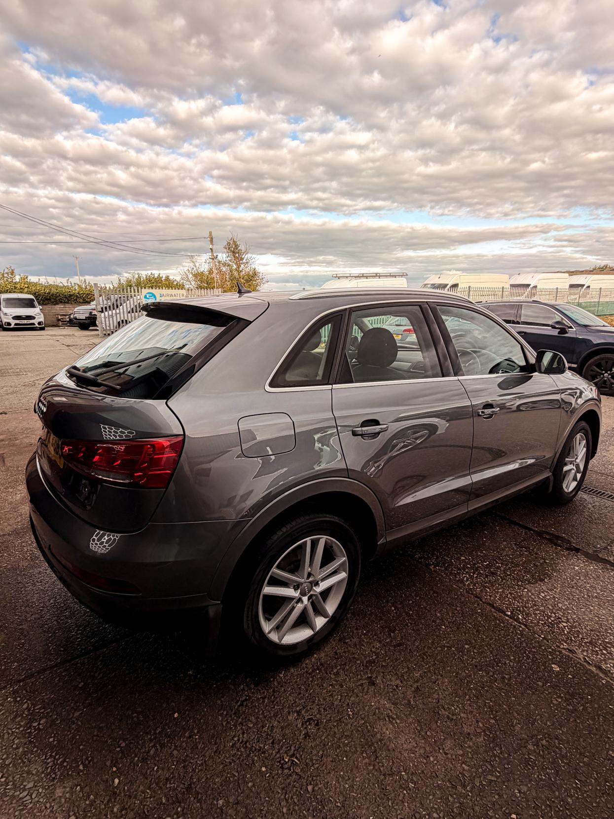 Audi Q3 2.0 TDI SE SUV 5dr Diesel Manual Euro 5 (s/s) (140 ps)