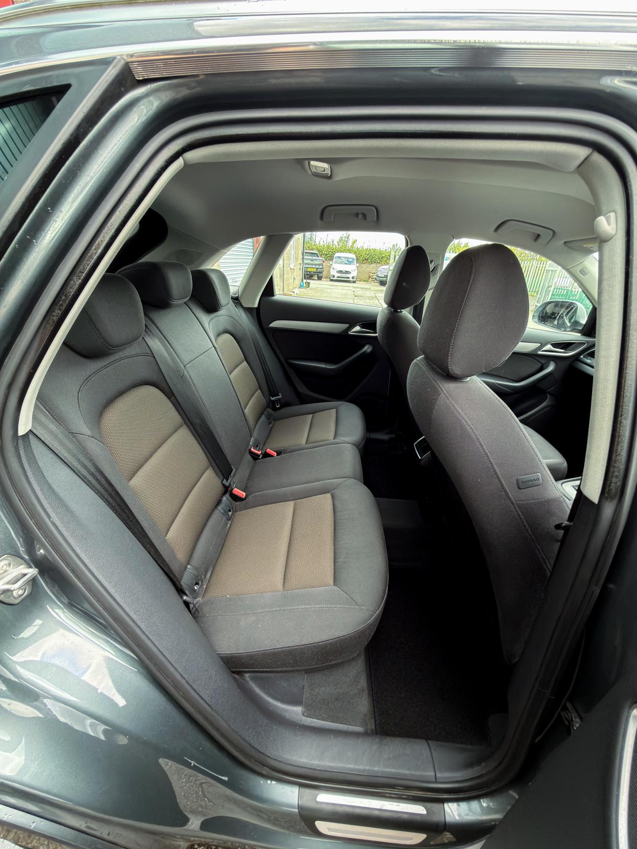 Audi Q3 2.0 TDI SE SUV 5dr Diesel Manual Euro 5 (s/s) (140 ps)