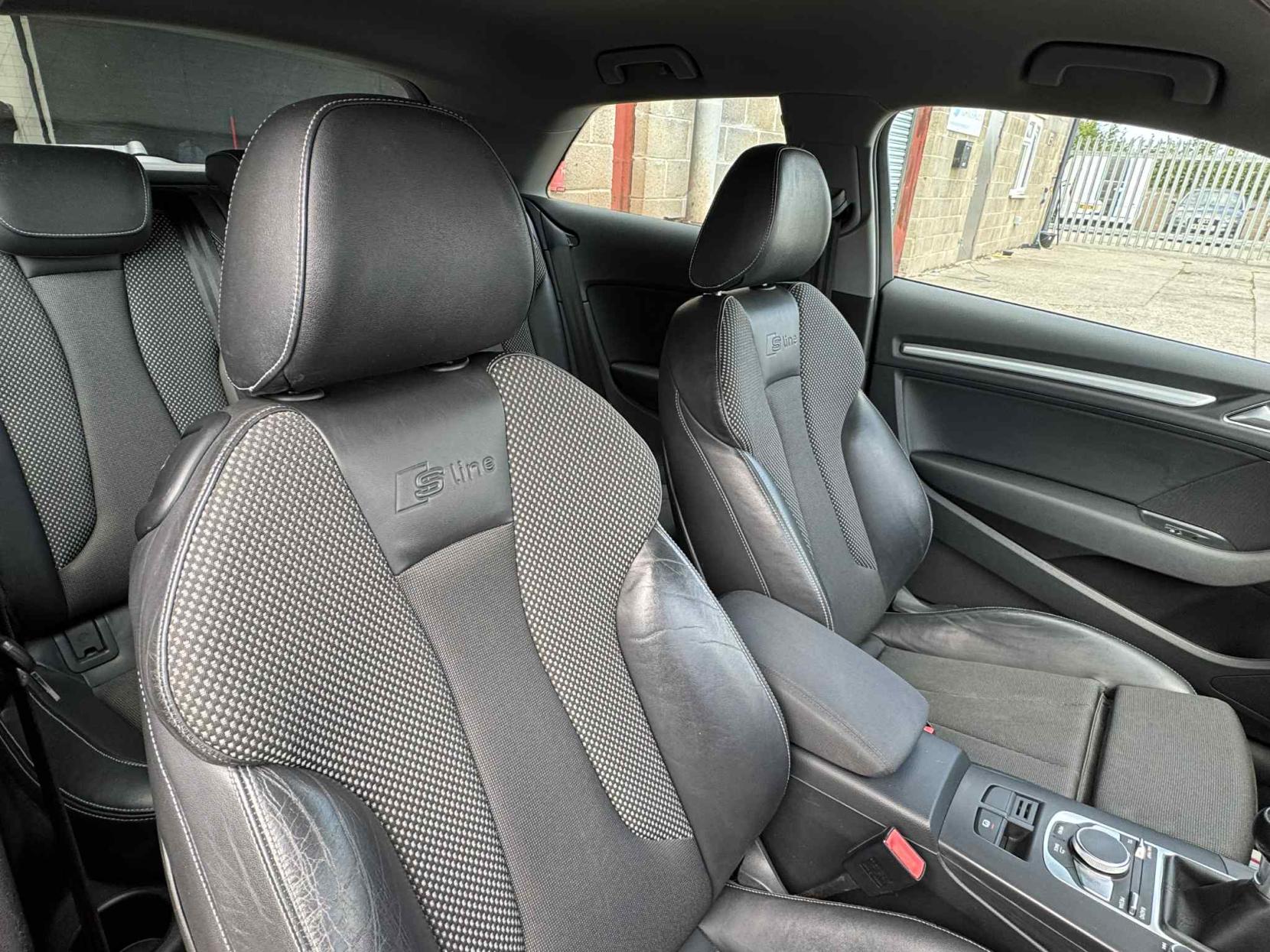 Audi A3 1.6 TDI SE Technik Hatchback 3dr Diesel Manual Euro 6 (s/s) (110 ps)