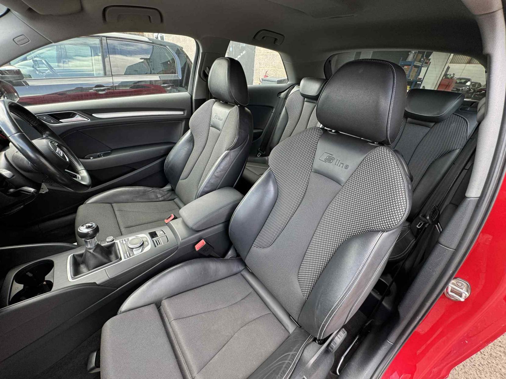 Audi A3 1.6 TDI SE Technik Hatchback 3dr Diesel Manual Euro 6 (s/s) (110 ps)