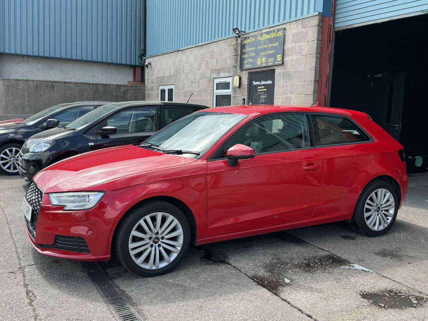 Audi A3 1.6 TDI SE Technik Hatchback 3dr Diesel Manual Euro 6 (s/s) (110 ps)