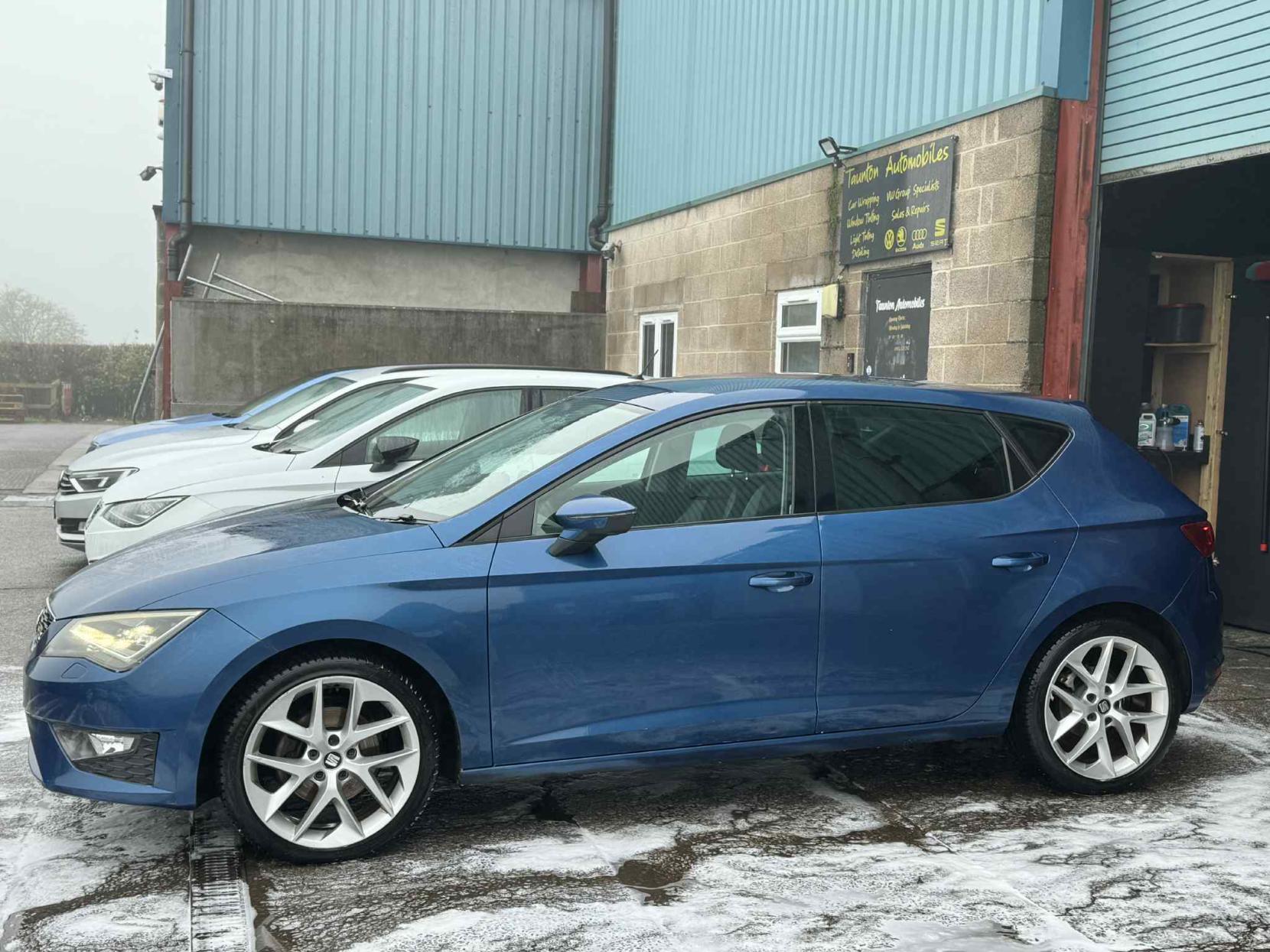 SEAT Leon 2.0 TDI CR FR Hatchback 5dr Diesel Manual Euro 5 (s/s) (150 ps)